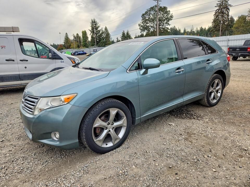 2010 TOYOTA Venza