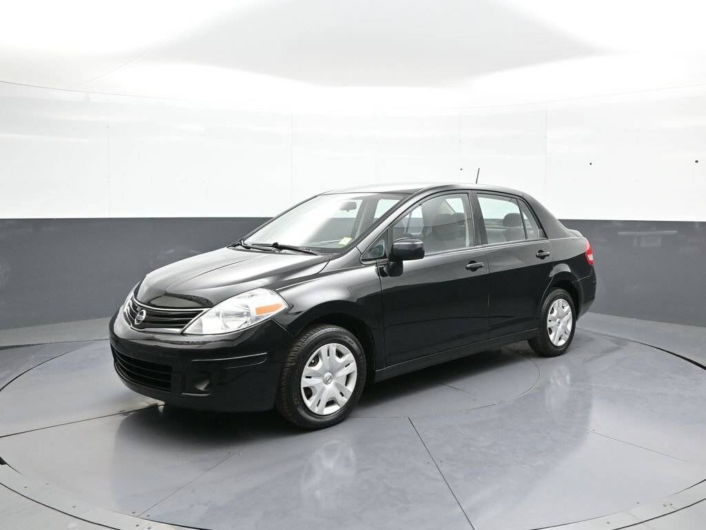 2011 NISSAN Versa