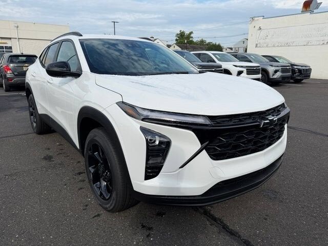 2026 CHEVROLET Trax