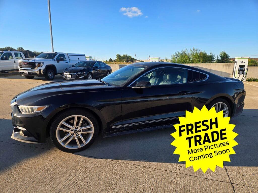 2017 FORD Mustang