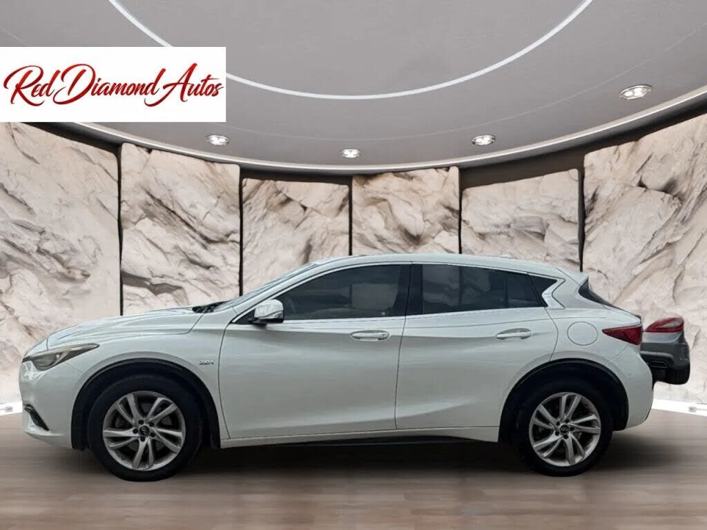 2018 INFINITI QX30