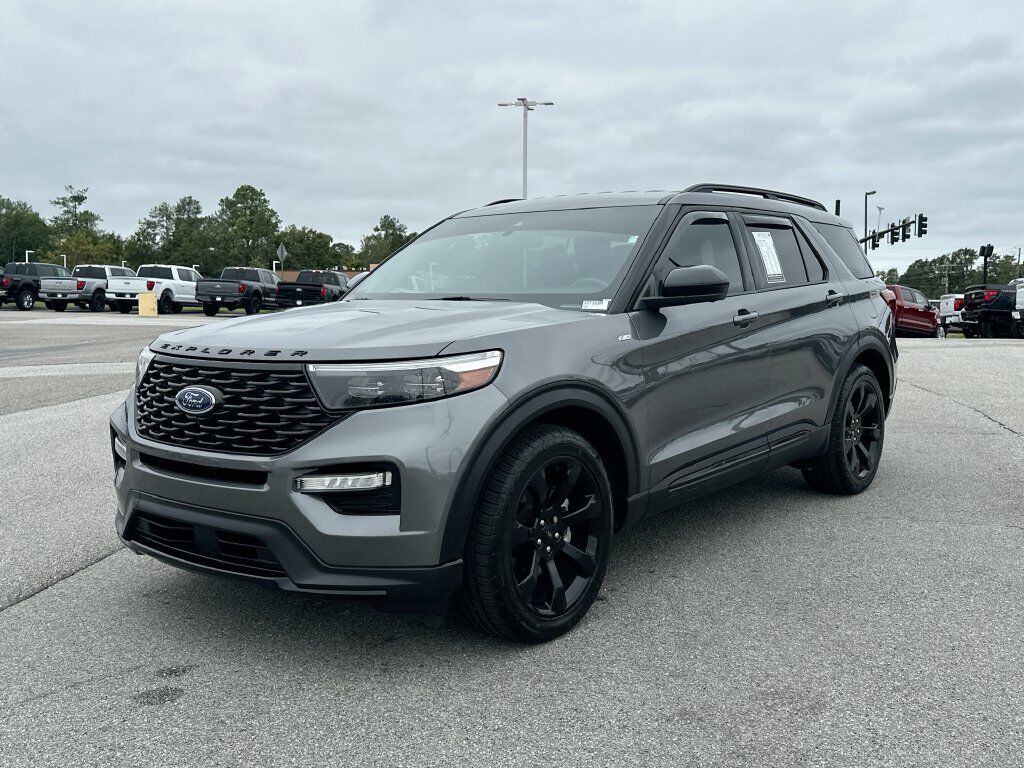 2023 FORD Explorer