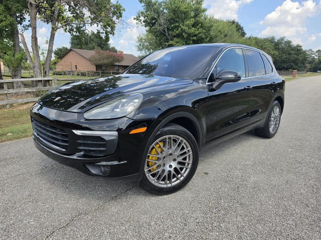 2018 PORSCHE Cayenne