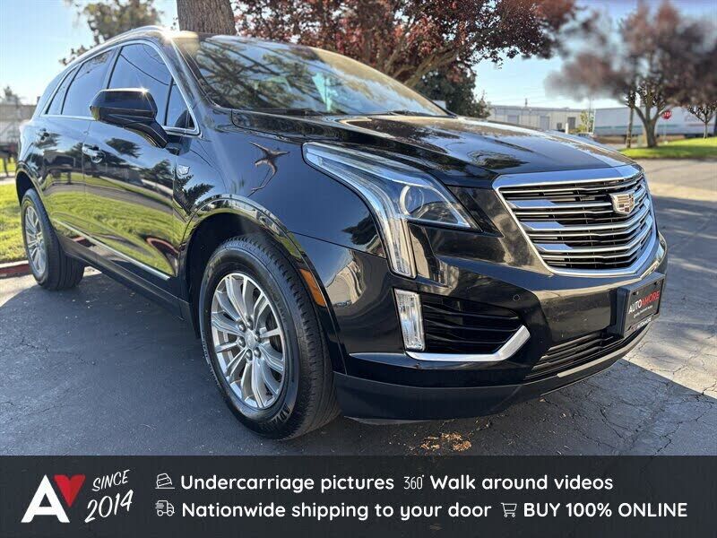 2017 CADILLAC XT5