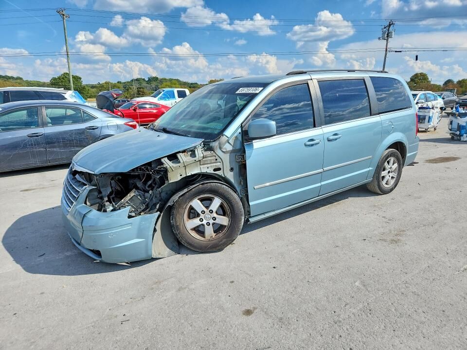 2010 CHRYSLER Town and Country
