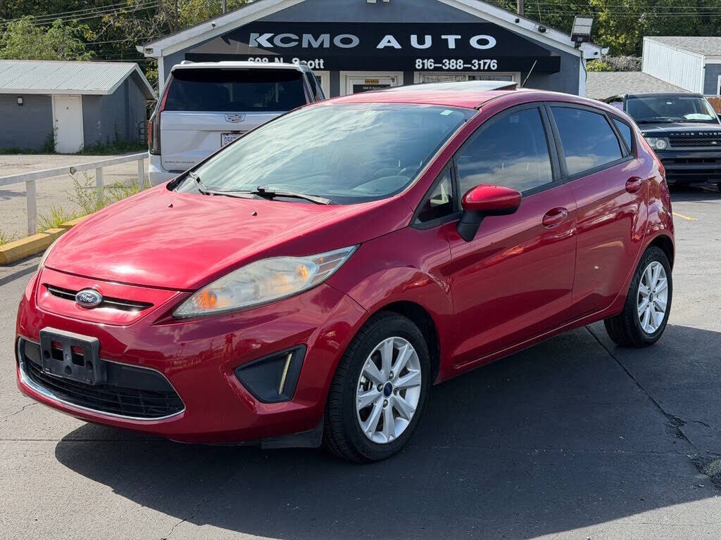 2012 FORD Fiesta