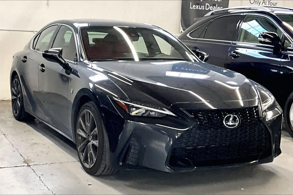 2024 LEXUS IS
