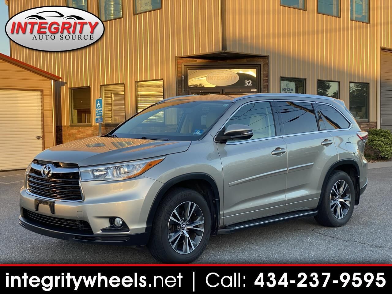2016 TOYOTA Highlander
