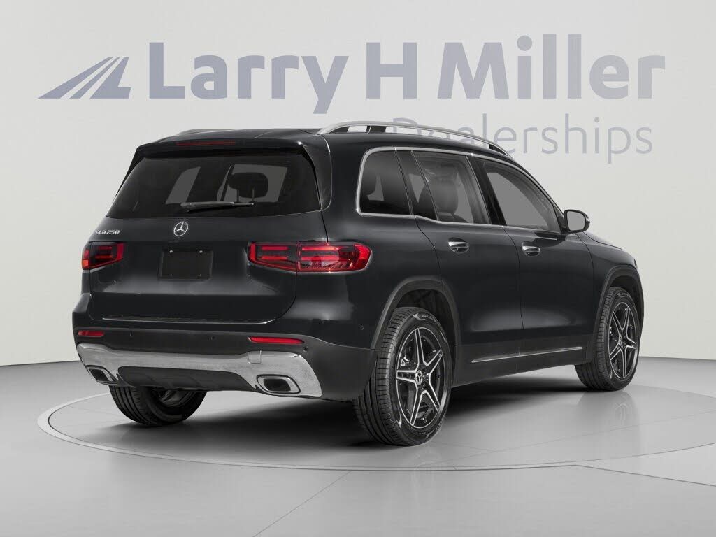 2025 Mercedes-Benz GLB-Class
