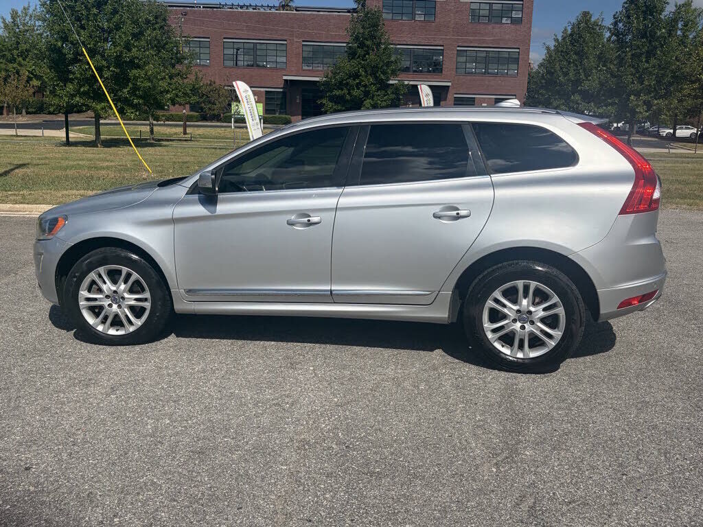 2015 VOLVO XC60