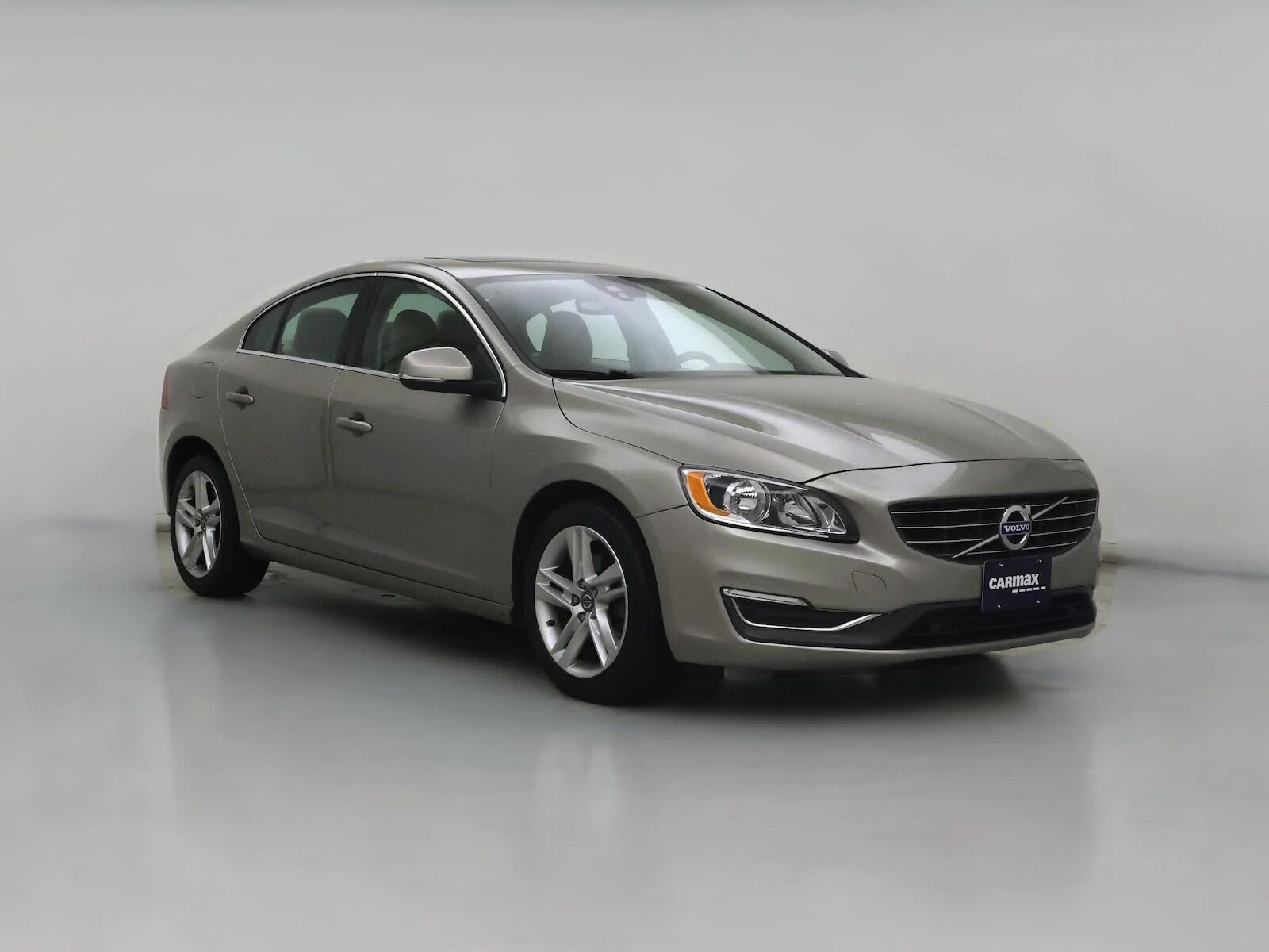 2015 VOLVO S60