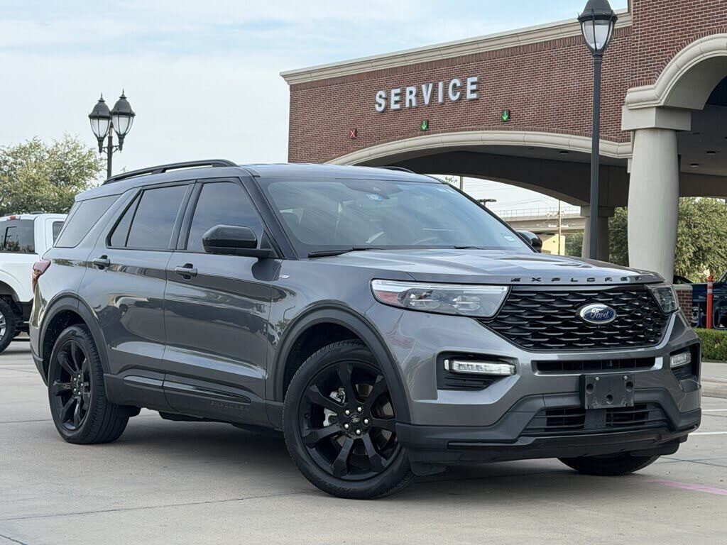 2022 FORD Explorer