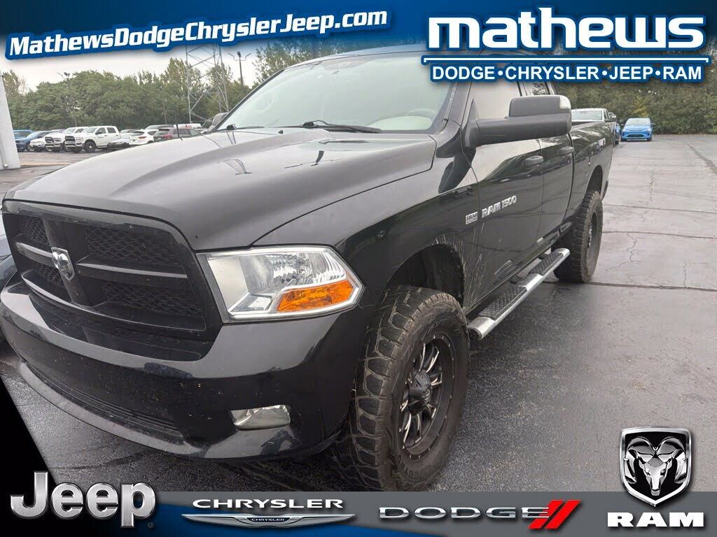 2012 DODGE Ram