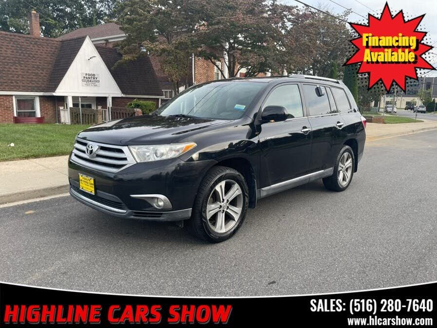 2011 TOYOTA Highlander