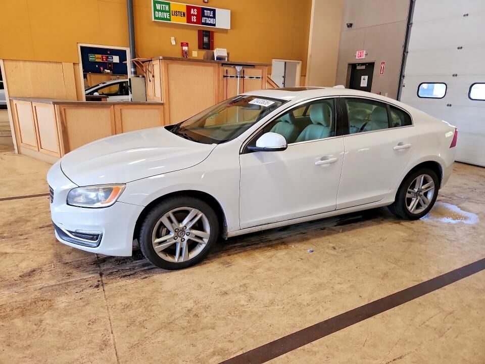 2015 VOLVO S60