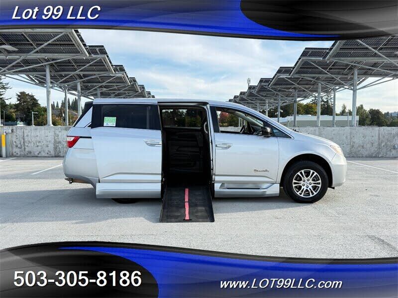 2013 HONDA Odyssey