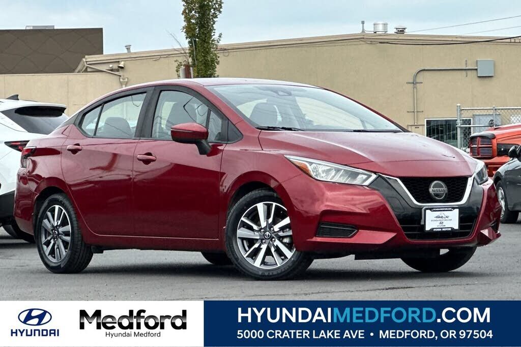 2020 NISSAN Versa