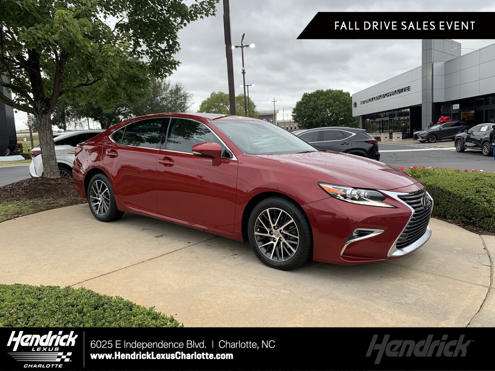 2017 LEXUS ES