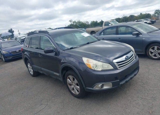 2011 SUBARU Outback