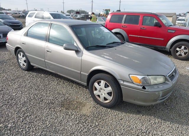 2001 TOYOTA Camry