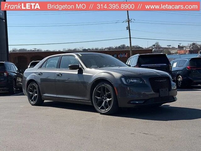 2022 CHRYSLER 300