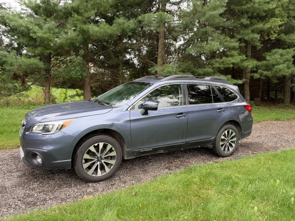 2016 SUBARU Outback