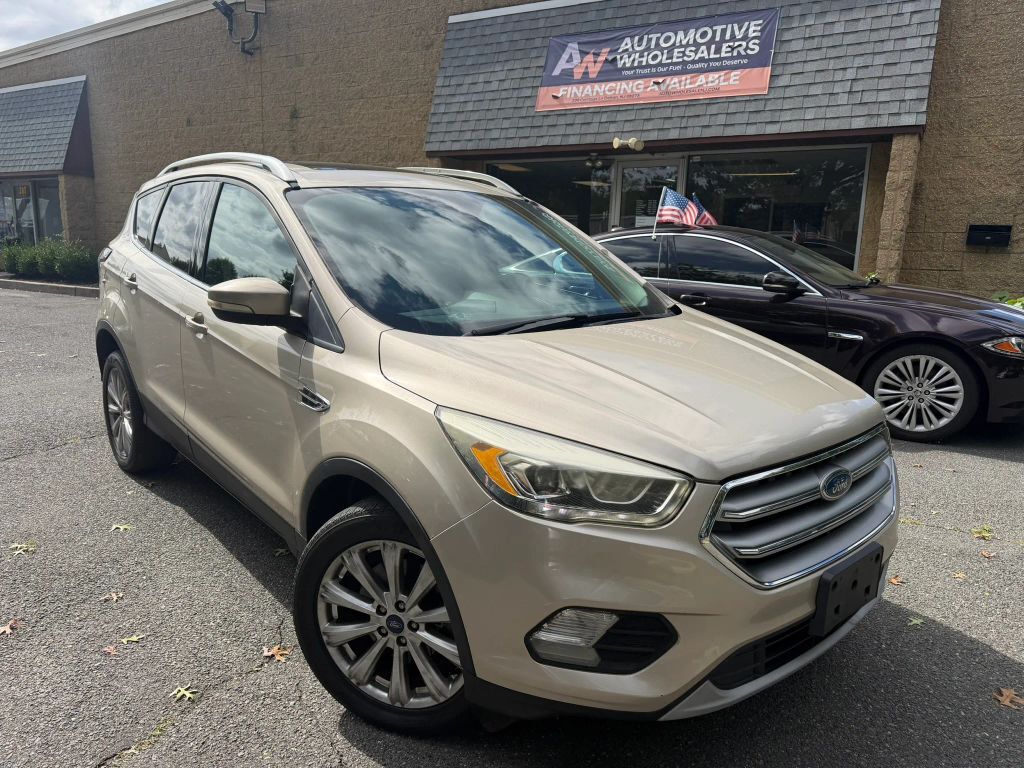 2017 FORD Escape