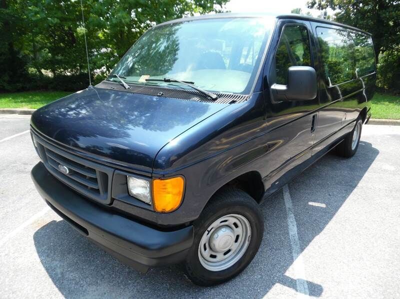 2004 FORD E-150