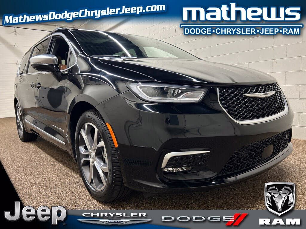 2025 CHRYSLER Pacifica