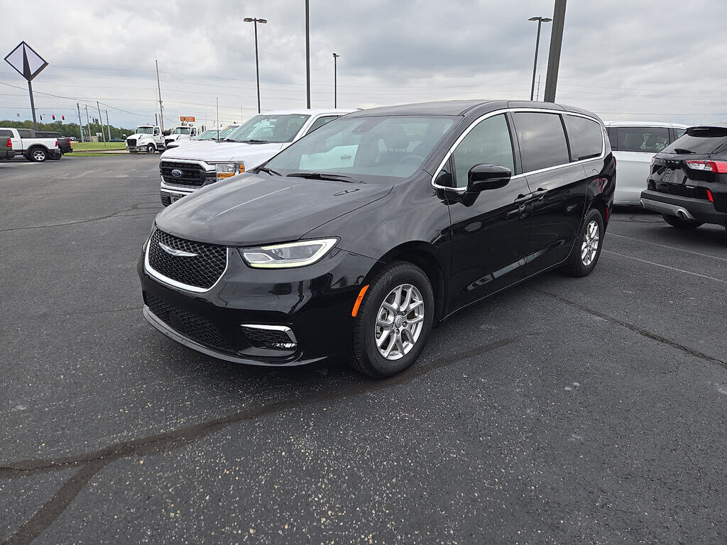 2025 CHRYSLER Pacifica