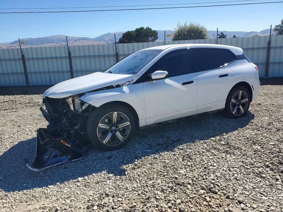 2026 BMW ix