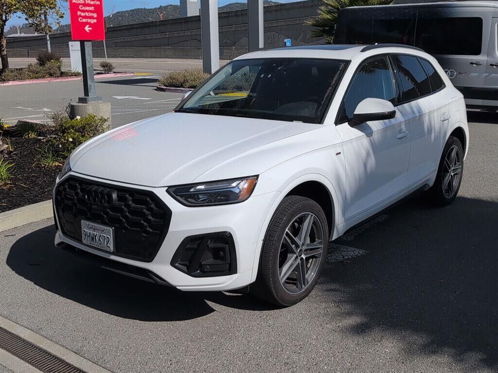 2023 AUDI Q5 e