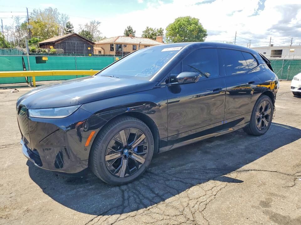 2024 BMW ix