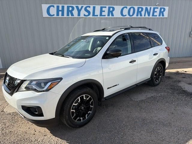2020 NISSAN Pathfinder