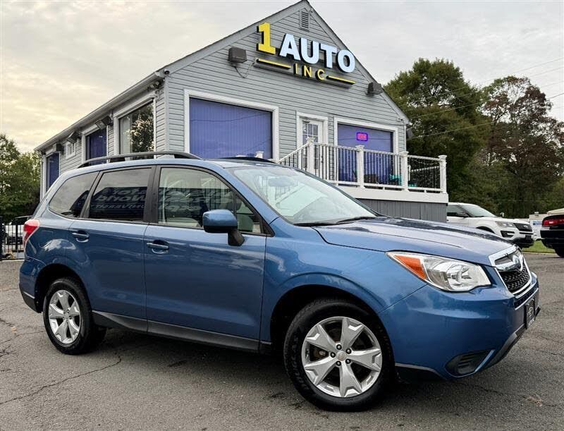 2016 SUBARU Forester