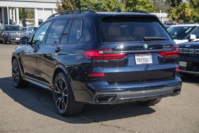 2022 BMW X7