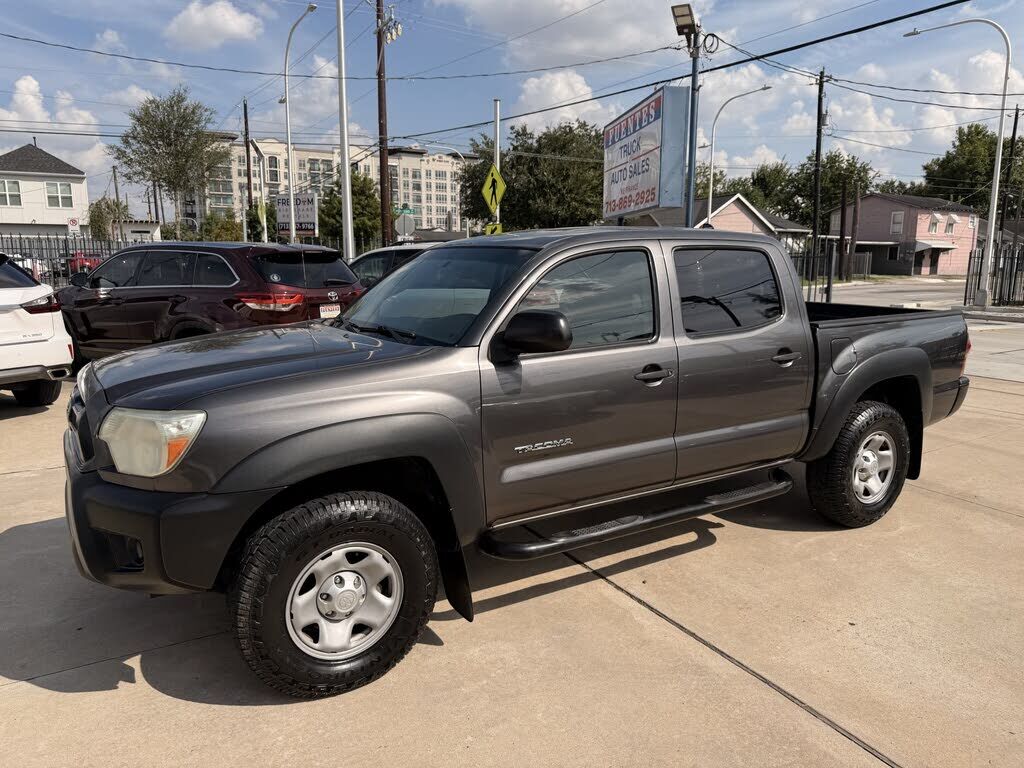 2013 TOYOTA Tacoma