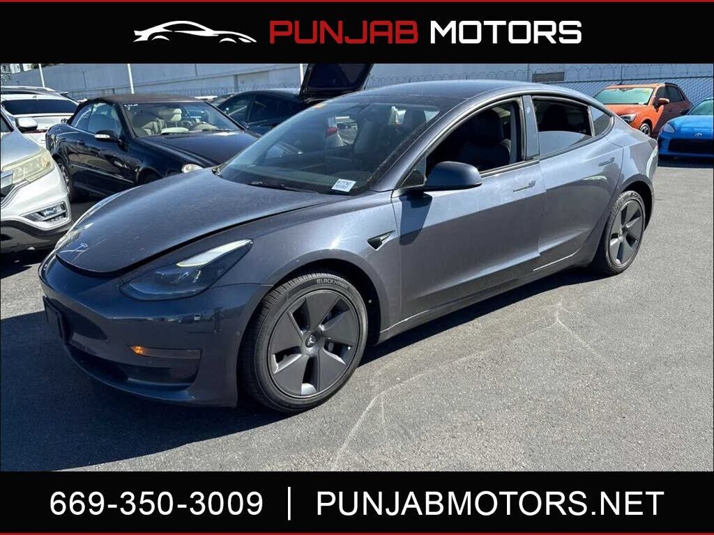 2022 TESLA Model 3