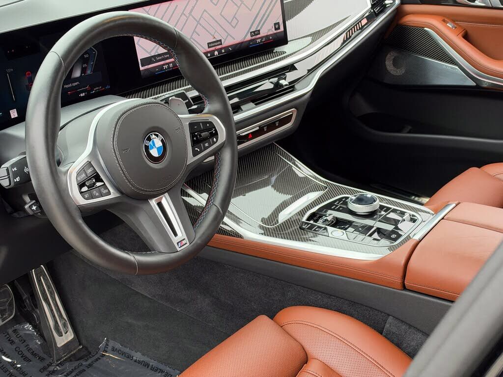 2025 BMW X7