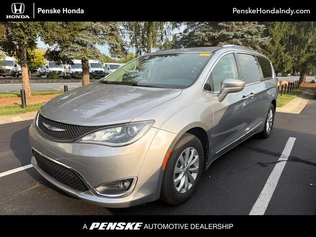 2019 CHRYSLER Pacifica