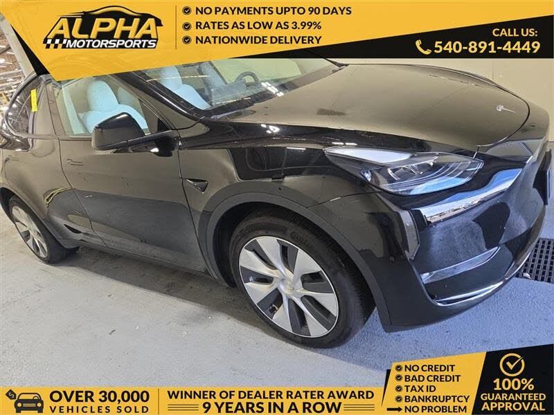 2023 TESLA Model Y