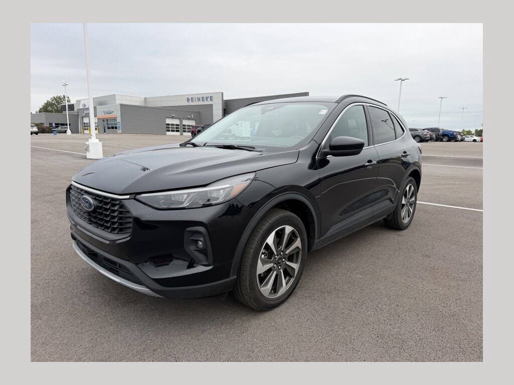 2025 FORD Escape