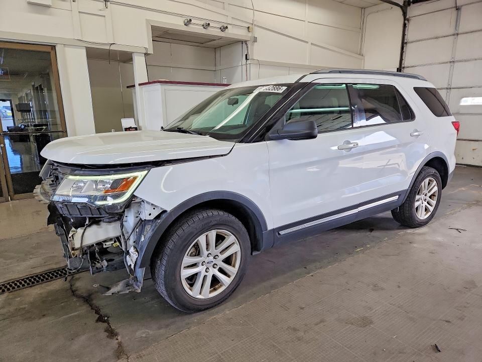 2018 FORD Explorer