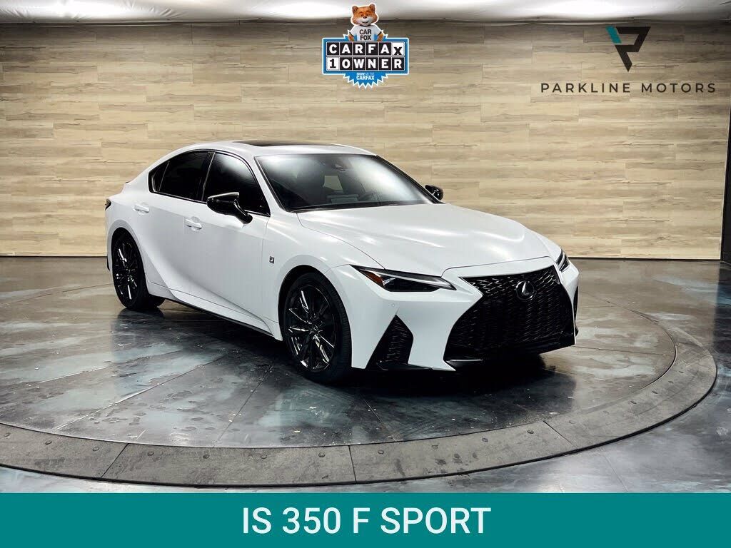 2025 LEXUS IS