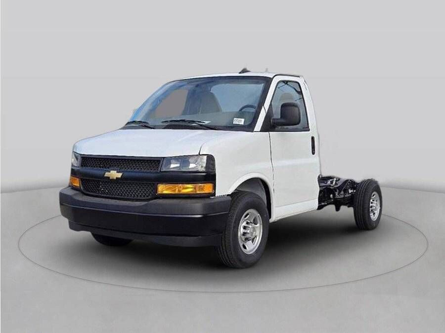 2026 CHEVROLET Express
