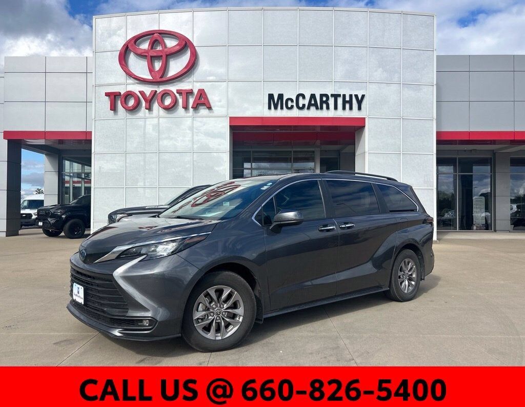 2025 TOYOTA Sienna