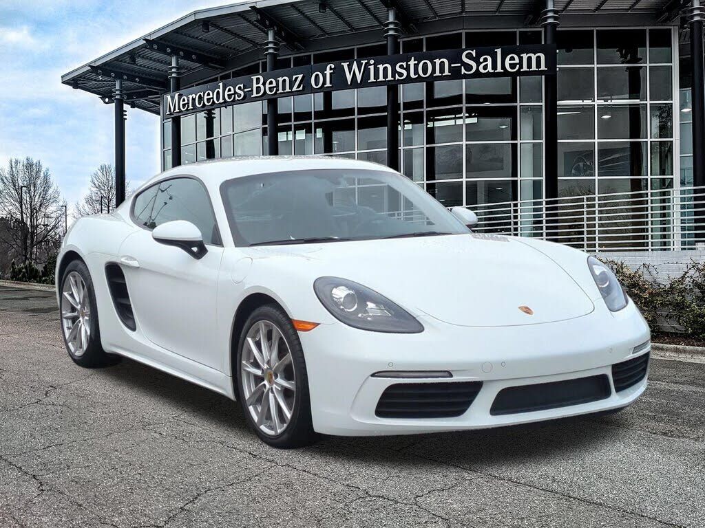 2018 PORSCHE 718