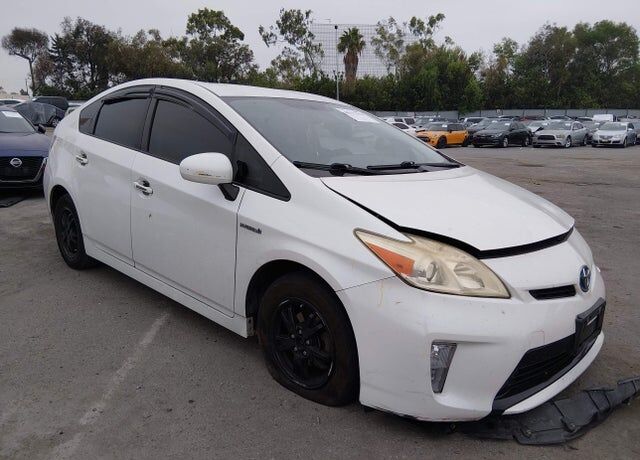 2013 TOYOTA PRIUS