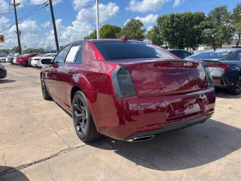 2021 CHRYSLER 300