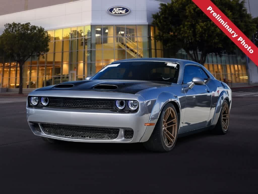 2016 DODGE Challenger